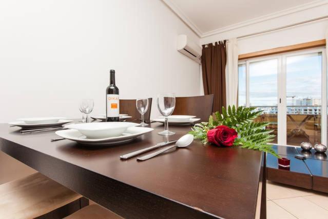 Casa Sol, Fast Wifi, Airco, Swimming Pool Near The Beach Praia Da Rocha ปอร์ติเมา ภายนอก รูปภาพ